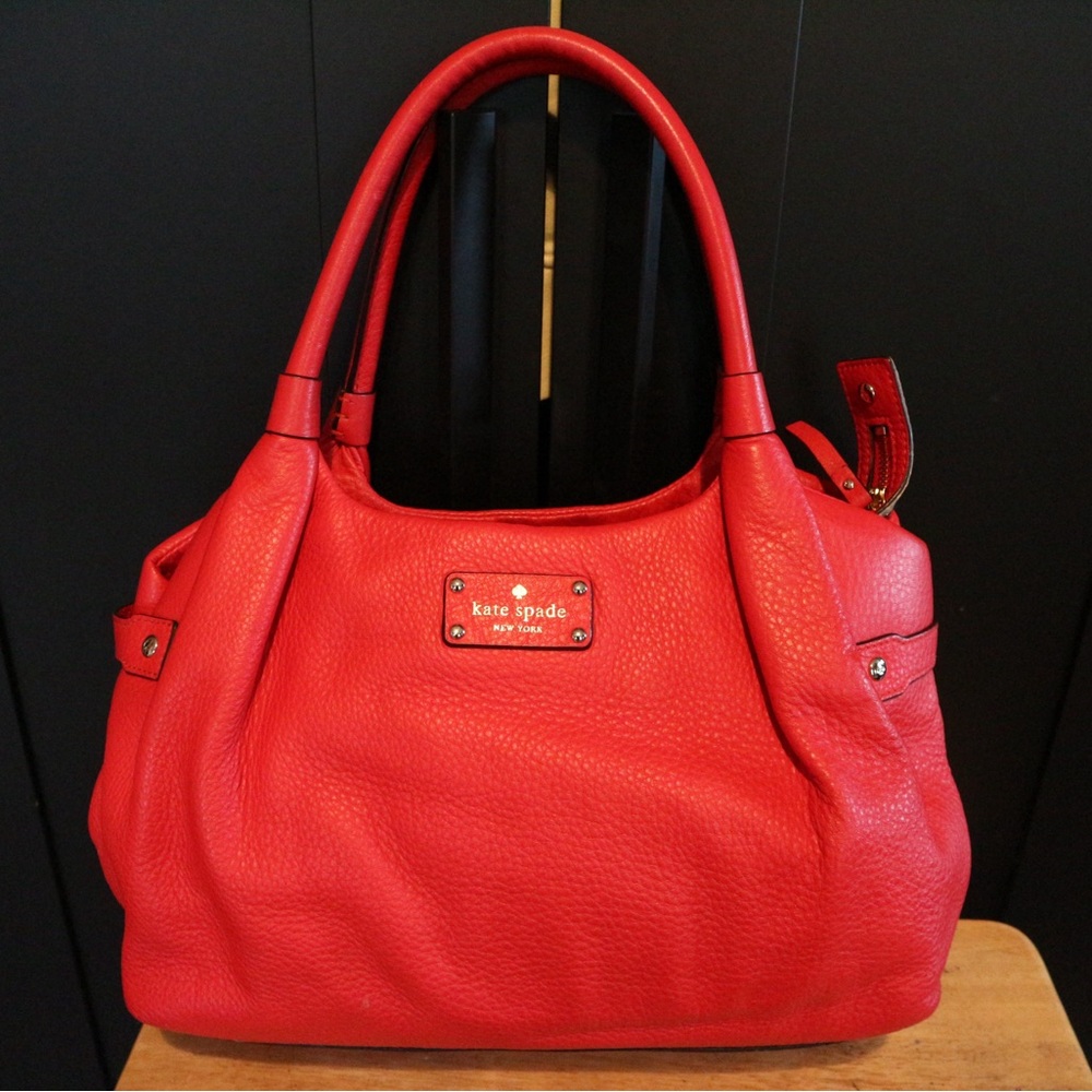 Kate Spade Red Shoulder Bag with Classic Design
